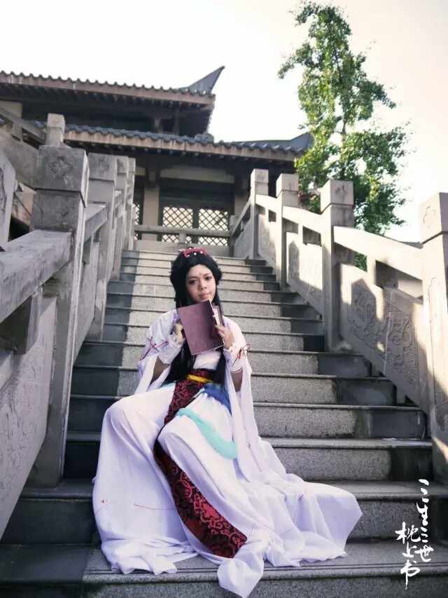 《汉服第705期》三生三世枕上书