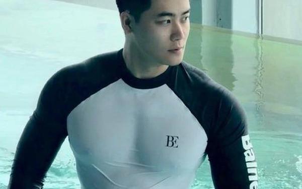 性感男模,胸肌男模