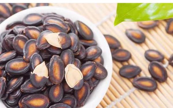 零食西瓜子是西瓜里的籽吗,我们吃的西瓜子是真的西瓜的籽吗