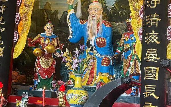 奶秀镇派,闾山派为何不供三清