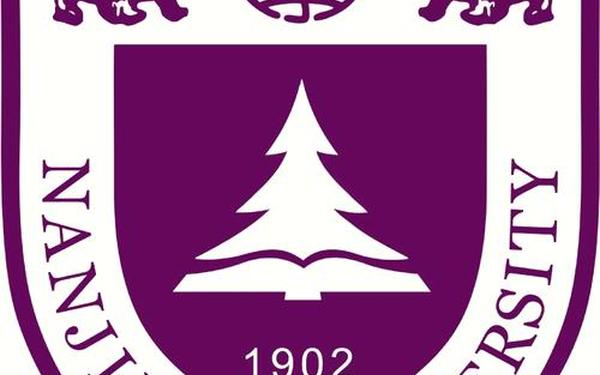 大学生返程初见双层火车被震惊,现在运行的双层火车