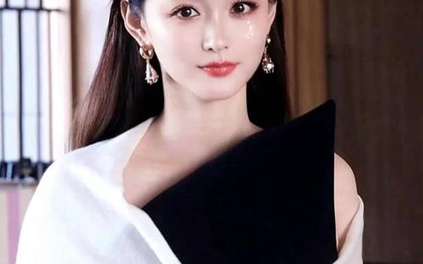她她圈(她的玫瑰(娱乐圈))