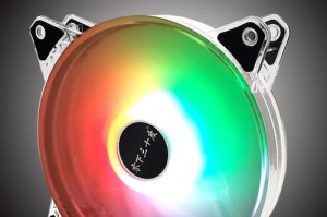 CES 2019：Alphacool发布了一款水晶球造型散热器