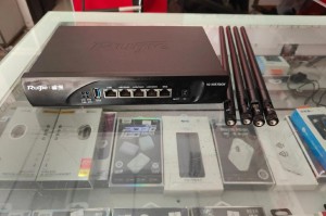 802.11ad协议!网件发布NPG XR700电竞级万兆路由器