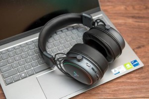 双模无线连接 石墨烯材质 雷柏VH800双模无线RGB游戏耳机试玩《王者荣耀》