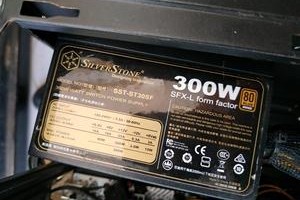迷你机箱也可以上卡皇了！银欣推出700W SFX电源