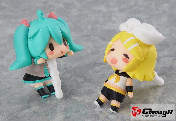 VOCALOID推出初音未来、镜音铃和镜音连手机防尘塞