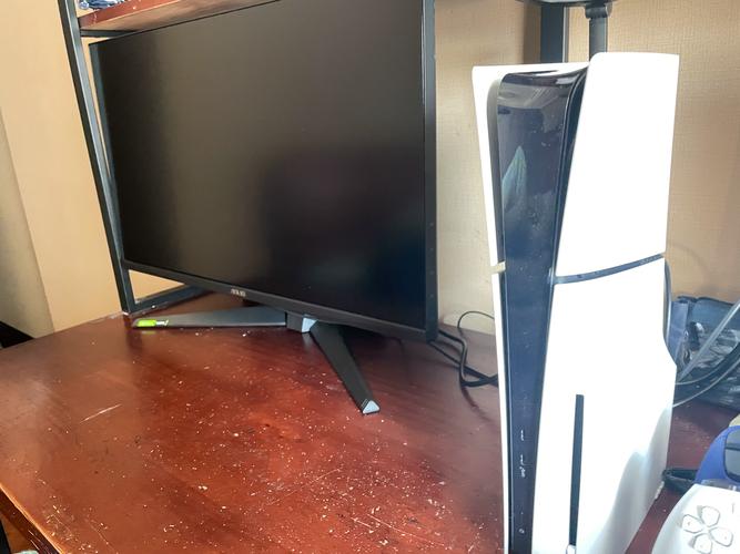 4K HDR FreeSync全都有!LG发布32UK550-B显示器