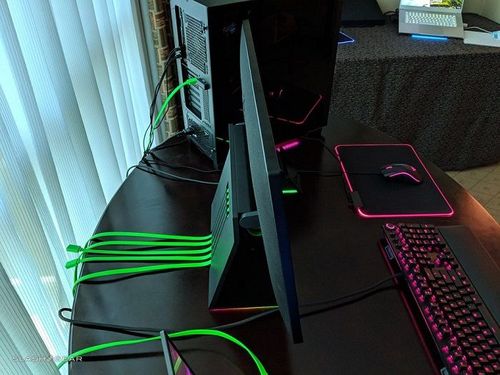 CES 2019:外媒上手体验雷蛇Razer Raptor显示器