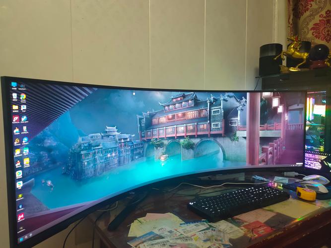 CES 2020 三星展出1000R极致曲率带鱼屏显示器