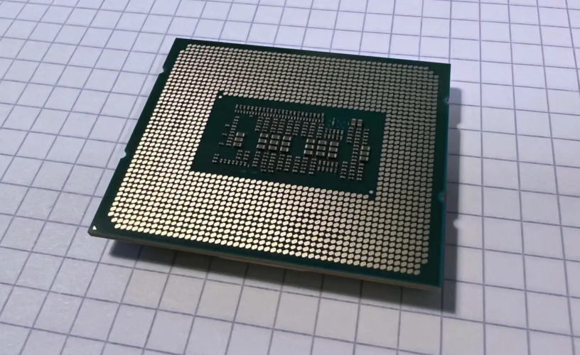 Intel Lakefield处理器官方近照:3D 5核心的奥妙