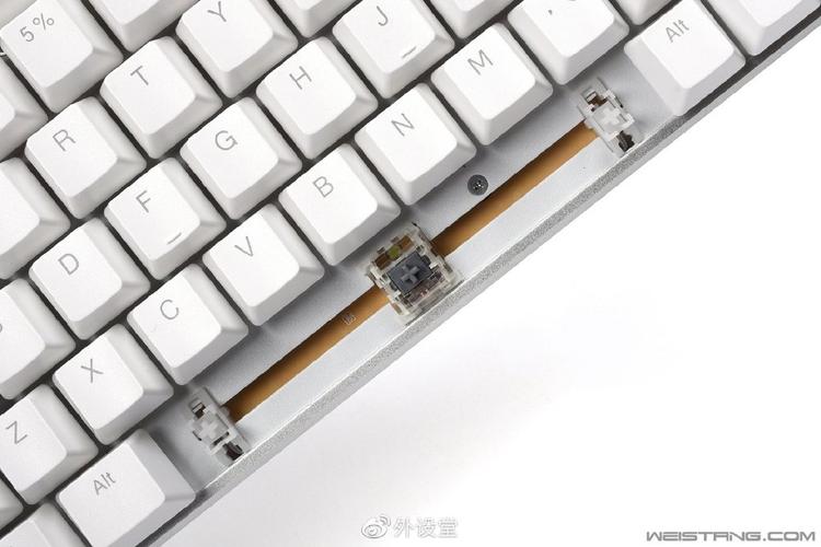 PBT双色注塑 雷柏MT510有线背光机械键盘上市