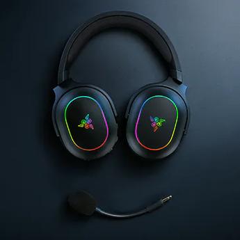 RAZER与亚马逊合作 ALEXA现可声控CHROMA幻彩游戏设备