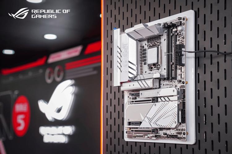 ROG DAY 2024星城狂欢  显卡实力与信仰尽情碰撞！