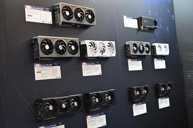 七彩虹亮相COMPUTEX 2025:智虹新程驱动AI全场景革新