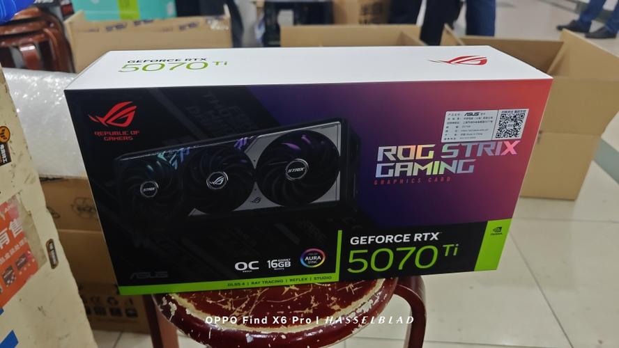 共竞巅峰!华硕RTX 5070Ti系列显卡震撼来袭