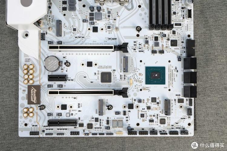 白嫖隐藏性能!七彩虹CVN Z790D5 GAMING FROZEN内存超频教程