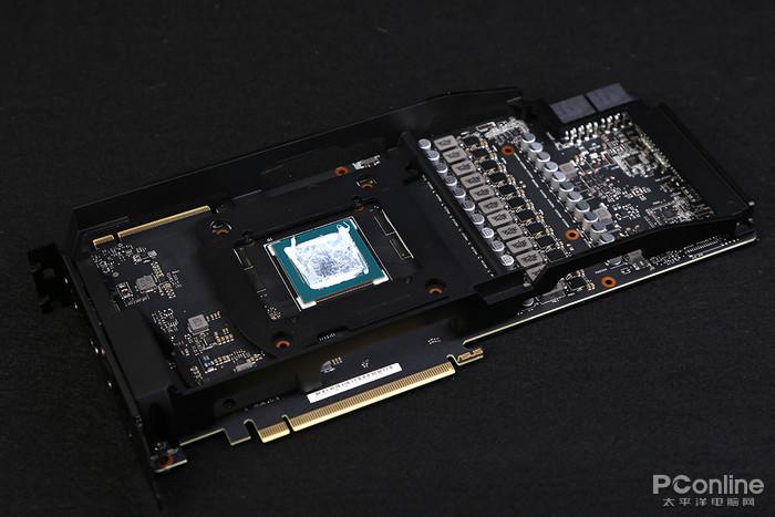 白色版的ROG Strix RTX 2080 Super显卡来了:冰清玉洁