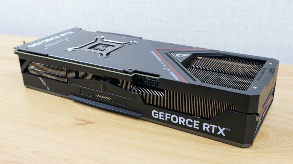 超维升级 引领玩家新革命 iGame SUPER Vulcan登场