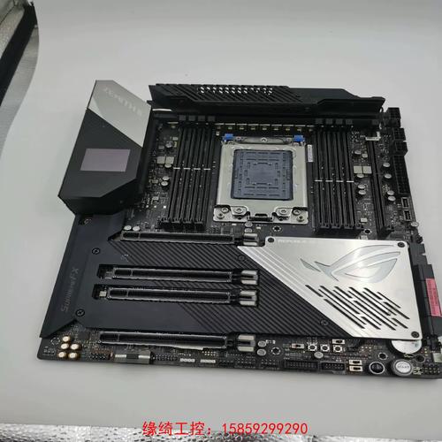 64核撕裂者福音!EK发布ROG Zenith II Extreme主板专用水冷头