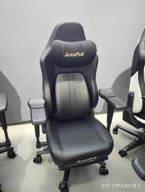 AutoFull傲风斩获金麦品质奖年度最佳电竞椅品牌奖项
