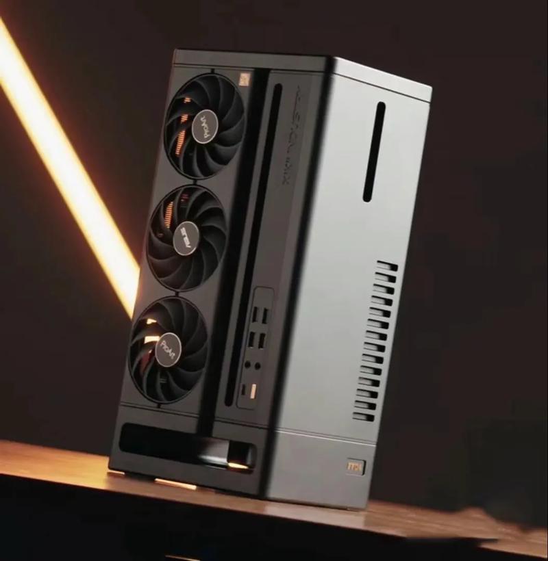 CES 2019:华硕发布新款ProArt工作站 体型小配置高
