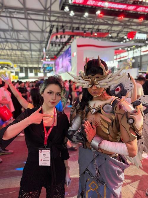 Chinajoy暴雪展台 木盖齐比拼Showgirl